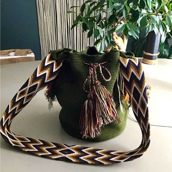 Beautiful Authentic Wayu crossbody bag - Picture 7 of 8